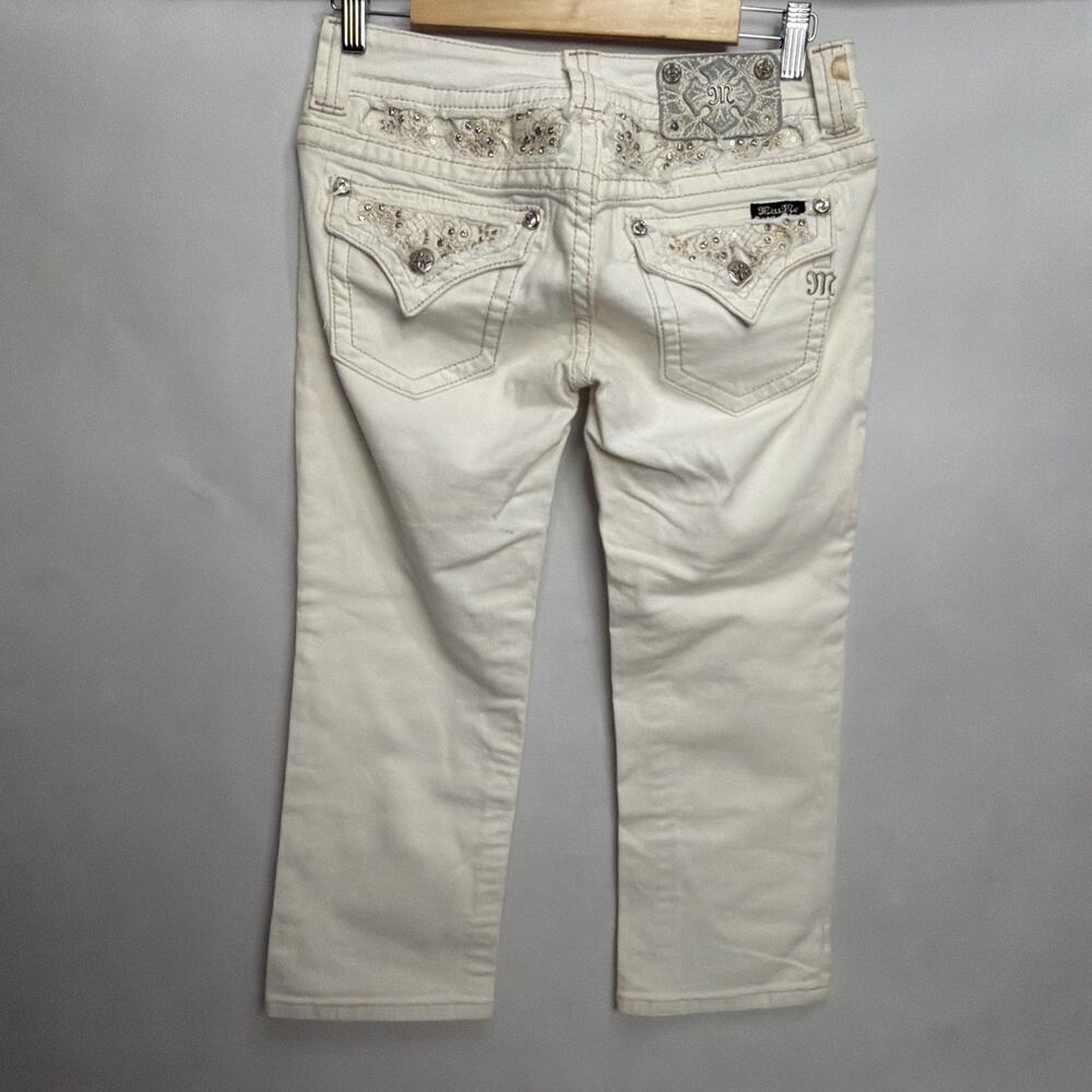 Miss Me Cuffed Capri Jeans White Low Rise Embroidered Women’s Size 27 - Picture 3 of 13